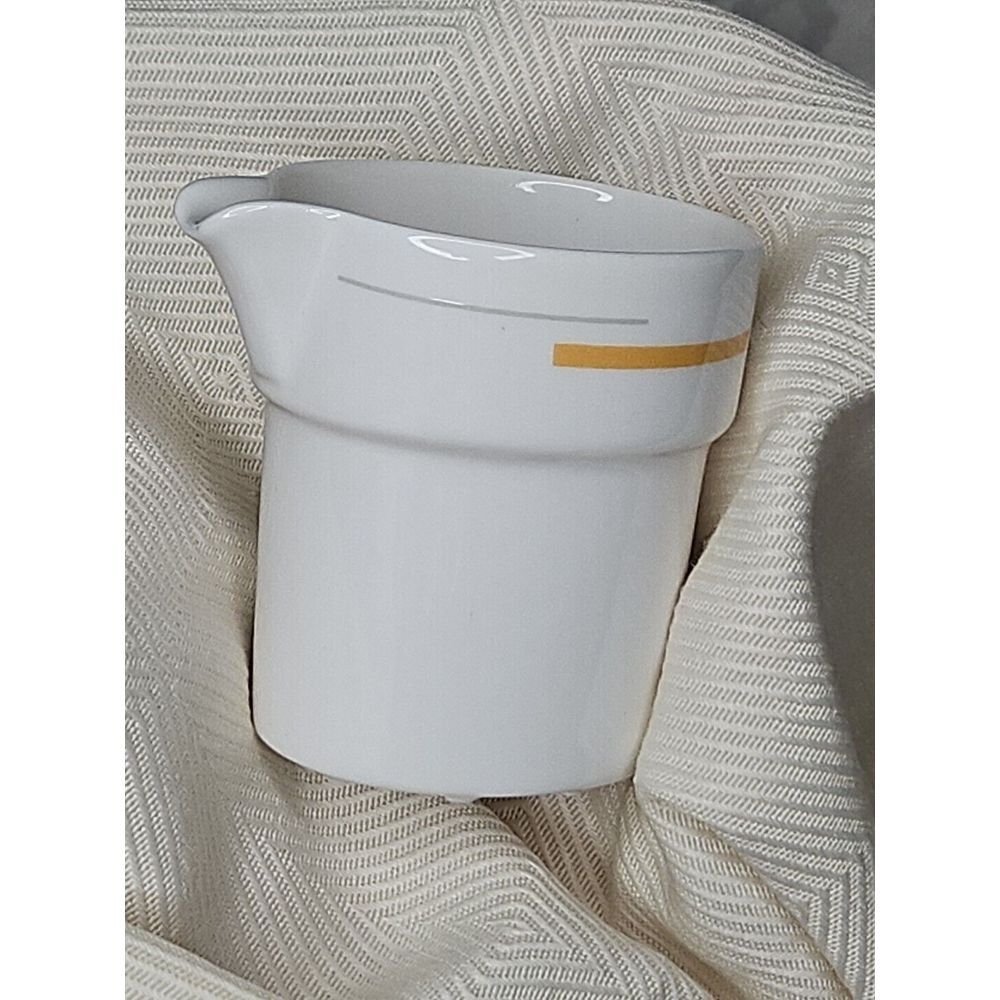 GUSTAVSBERG SWEDEN Individual Creamer Benporslin Post Modern Design‎ MCM